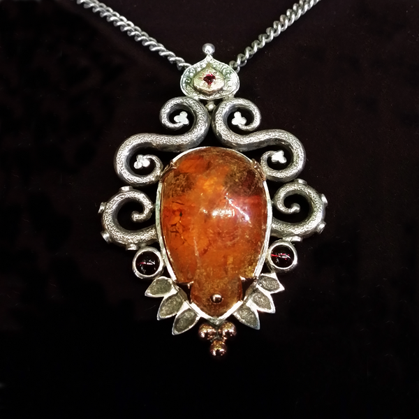 Murtula Pendant